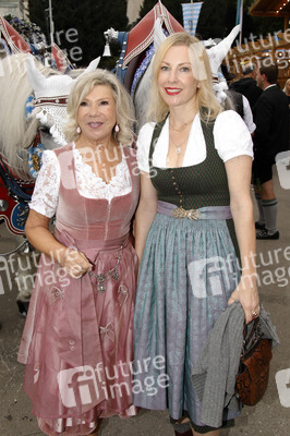 Regines Damenwiesn beim Oktoberfest 2025 in München