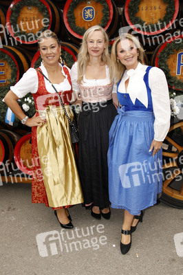 Regines Damenwiesn beim Oktoberfest 2025 in München