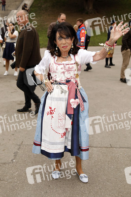 Regines Damenwiesn beim Oktoberfest 2025 in München