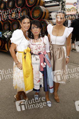 Regines Damenwiesn beim Oktoberfest 2025 in München