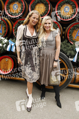 Regines Damenwiesn beim Oktoberfest 2025 in München