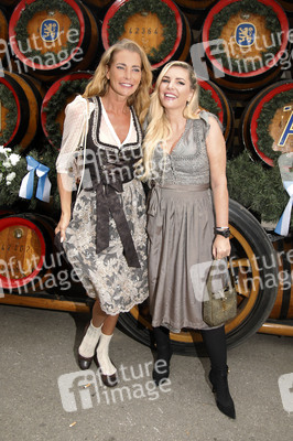 Regines Damenwiesn beim Oktoberfest 2025 in München