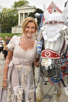 Regines Damenwiesn beim Oktoberfest 2025 in München