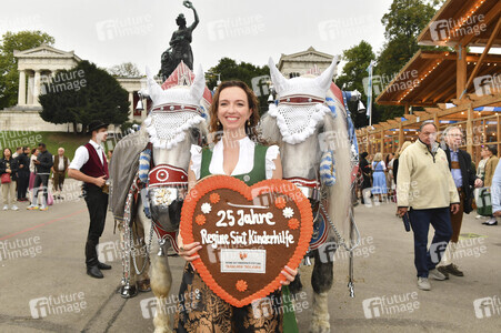 Regines Damenwiesn beim Oktoberfest 2025 in München