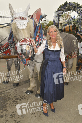 Regines Damenwiesn beim Oktoberfest 2025 in München