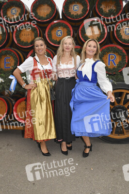 Regines Damenwiesn beim Oktoberfest 2025 in München