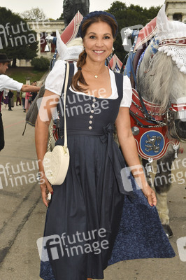 Regines Damenwiesn beim Oktoberfest 2025 in München