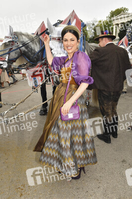 Regines Damenwiesn beim Oktoberfest 2025 in München