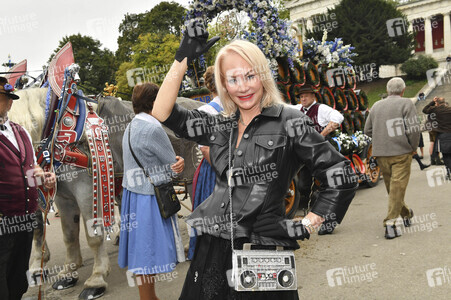 Regines Damenwiesn beim Oktoberfest 2025 in München