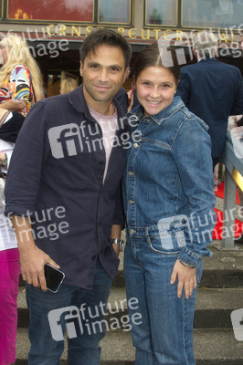 Theaterpremiere 'Miss Merkel - Mord in der Uckermark' in Berlin