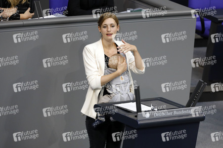 26. Sitzung des Deutschen Bundestages in Berlin