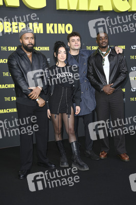 Filmpremiere 'The Smashing Machine' in Berlin