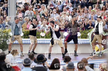 TV-Show 'ZDF-Fernsehgarten' in Mainz