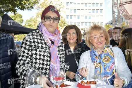 Offizielle Einweihung des Harald-Juhnke-Platzes in Berlin