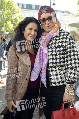 Offizielle Einweihung des Harald-Juhnke-Platzes in Berlin