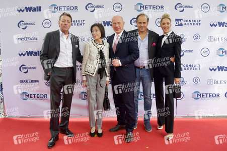 Offizielle Einweihung des Harald-Juhnke-Platzes in Berlin