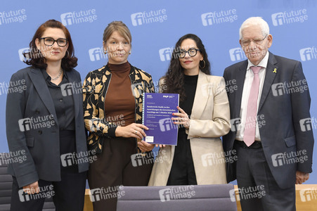 Bundespressekonferenz 'Antisemitismus in Deutschland - Auswirkungen des 7. Oktober 2023' in Berlin
