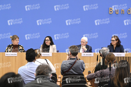 Bundespressekonferenz 'Antisemitismus in Deutschland - Auswirkungen des 7. Oktober 2023' in Berlin