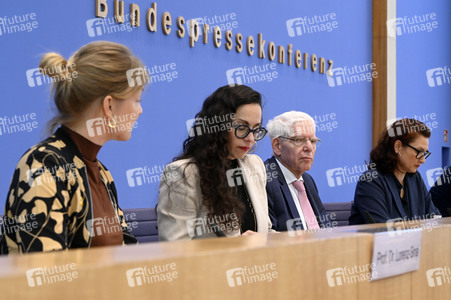 Bundespressekonferenz 'Antisemitismus in Deutschland - Auswirkungen des 7. Oktober 2023' in Berlin