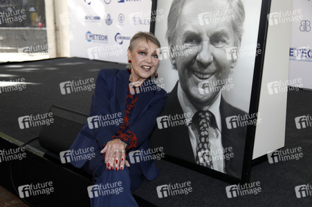 Offizielle Einweihung des Harald-Juhnke-Platzes in Berlin