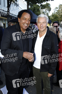 Offizielle Einweihung des Harald-Juhnke-Platzes in Berlin