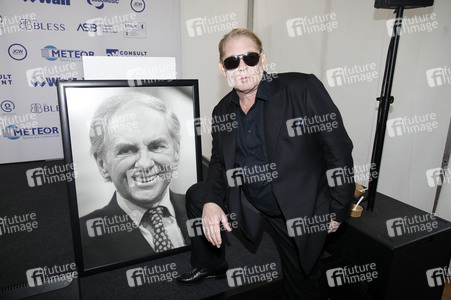 Offizielle Einweihung des Harald-Juhnke-Platzes in Berlin