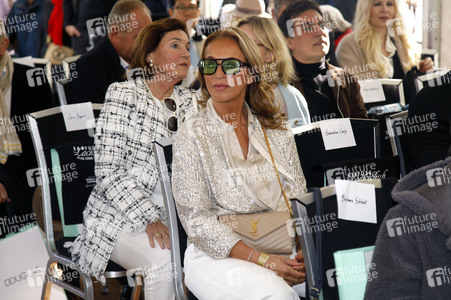 Offizielle Einweihung des Harald-Juhnke-Platzes in Berlin