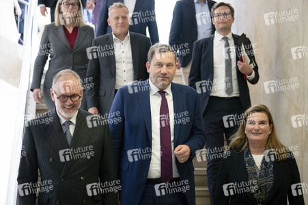 Pressestatement von Lars Klingbeil in Berlin