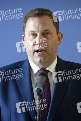 Pressestatement von Lars Klingbeil in Berlin