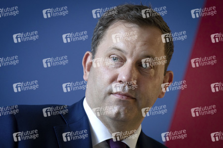 Pressestatement von Lars Klingbeil in Berlin