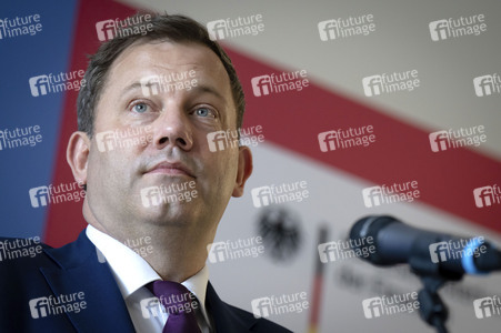 Pressestatement von Lars Klingbeil in Berlin