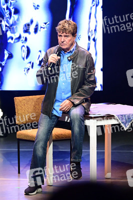 Musical-Show 'Sein Leben als Bühnenstück - Die Frank Schöbel Story' in Dresden