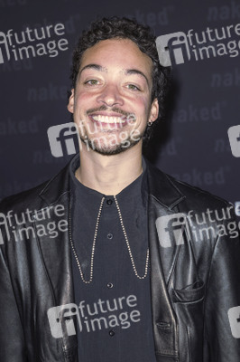 Serienpremiere 'Naked' in Köln