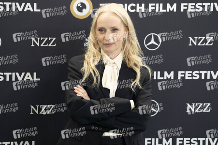 Filmpremiere 'The Testament of Ann Lee', Zurich Film Festival 2025