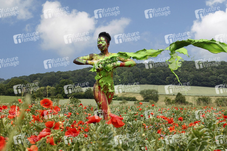 FARBKÖRPER Kalender 2026: Bodypainting Variationen