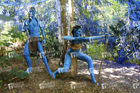 FARBKÖRPER Kalender 2026: Bodypainting Variationen