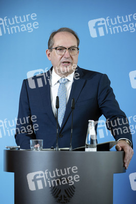 Pressestatement von Alexander Dobrindt zu Beschlüssen des Bundeskabinetts in Berlin