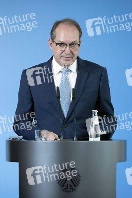 Pressestatement von Alexander Dobrindt zu Beschlüssen des Bundeskabinetts in Berlin