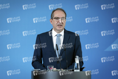 Pressestatement von Alexander Dobrindt zu Beschlüssen des Bundeskabinetts in Berlin