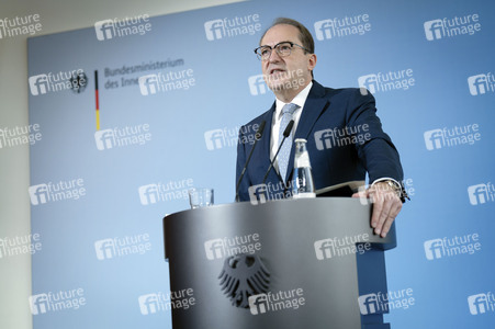 Pressestatement von Alexander Dobrindt zu Beschlüssen des Bundeskabinetts in Berlin