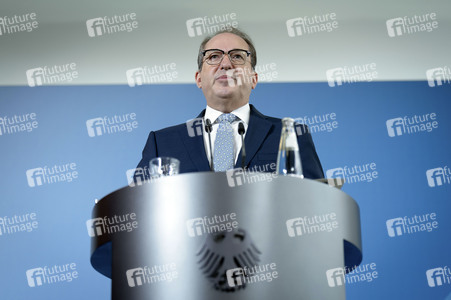 Pressestatement von Alexander Dobrindt zu Beschlüssen des Bundeskabinetts in Berlin