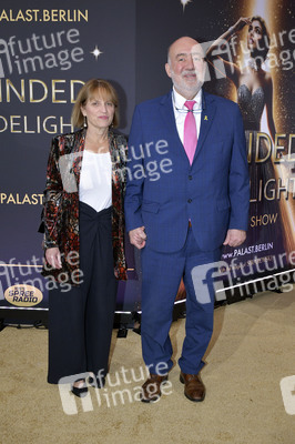 Weltpremiere der 'Blinded by Delight' Grand Show 2025 in Berlin