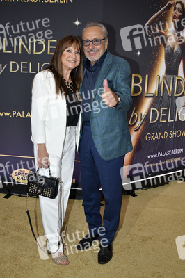 Weltpremiere der 'Blinded by Delight' Grand Show 2025 in Berlin