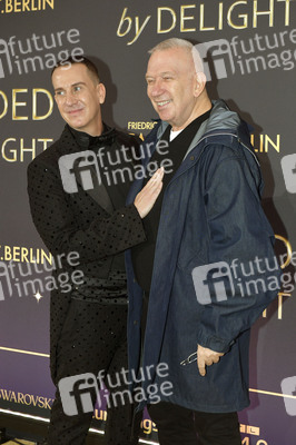 Weltpremiere der 'Blinded by Delight' Grand Show 2025 in Berlin