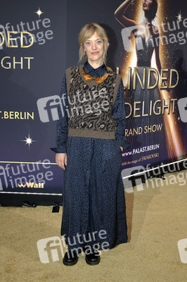 Weltpremiere der 'Blinded by Delight' Grand Show 2025 in Berlin
