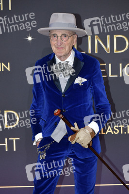 Weltpremiere der 'Blinded by Delight' Grand Show 2025 in Berlin