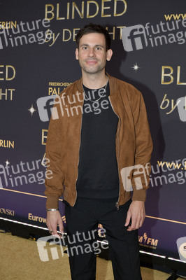 Weltpremiere der 'Blinded by Delight' Grand Show 2025 in Berlin