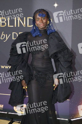 Weltpremiere der 'Blinded by Delight' Grand Show 2025 in Berlin