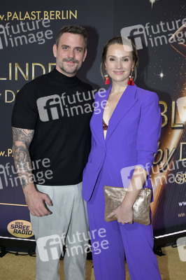 Weltpremiere der 'Blinded by Delight' Grand Show 2025 in Berlin