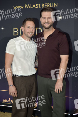 Weltpremiere der 'Blinded by Delight' Grand Show 2025 in Berlin